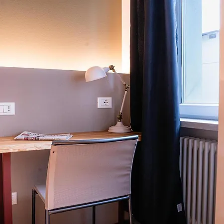 B&B Poli Opposti-2